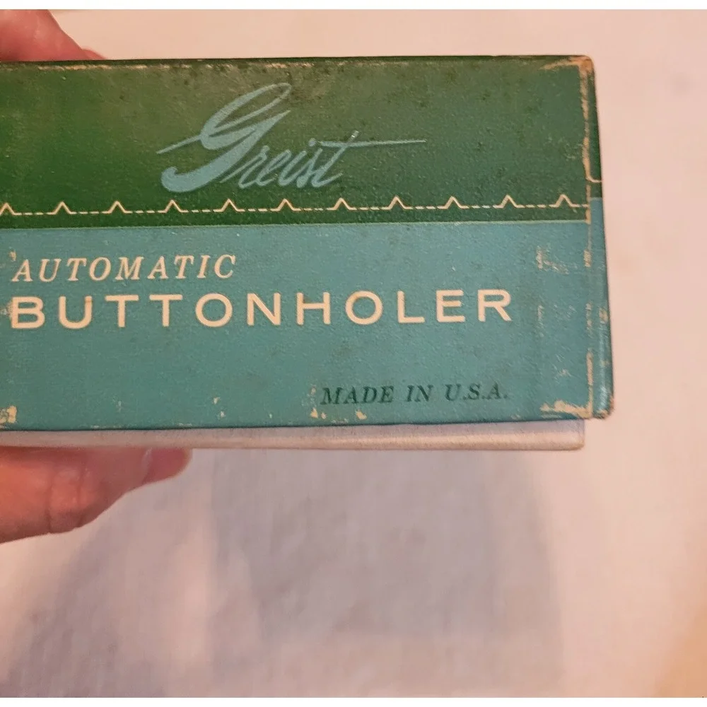 Vintage Greist Buttonholer Automatic Button Holder In Original Box ~ Style #1